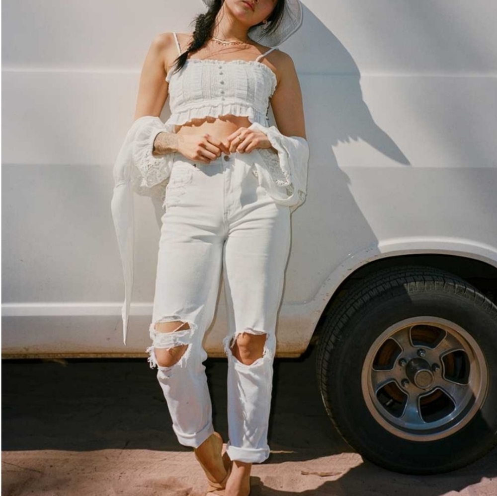 White American Eagle Jeans